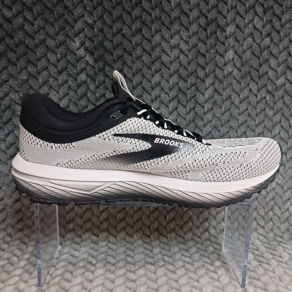 Brooks Revel 7 White Black Women's Walking Running Sneakers Shoes Size 9